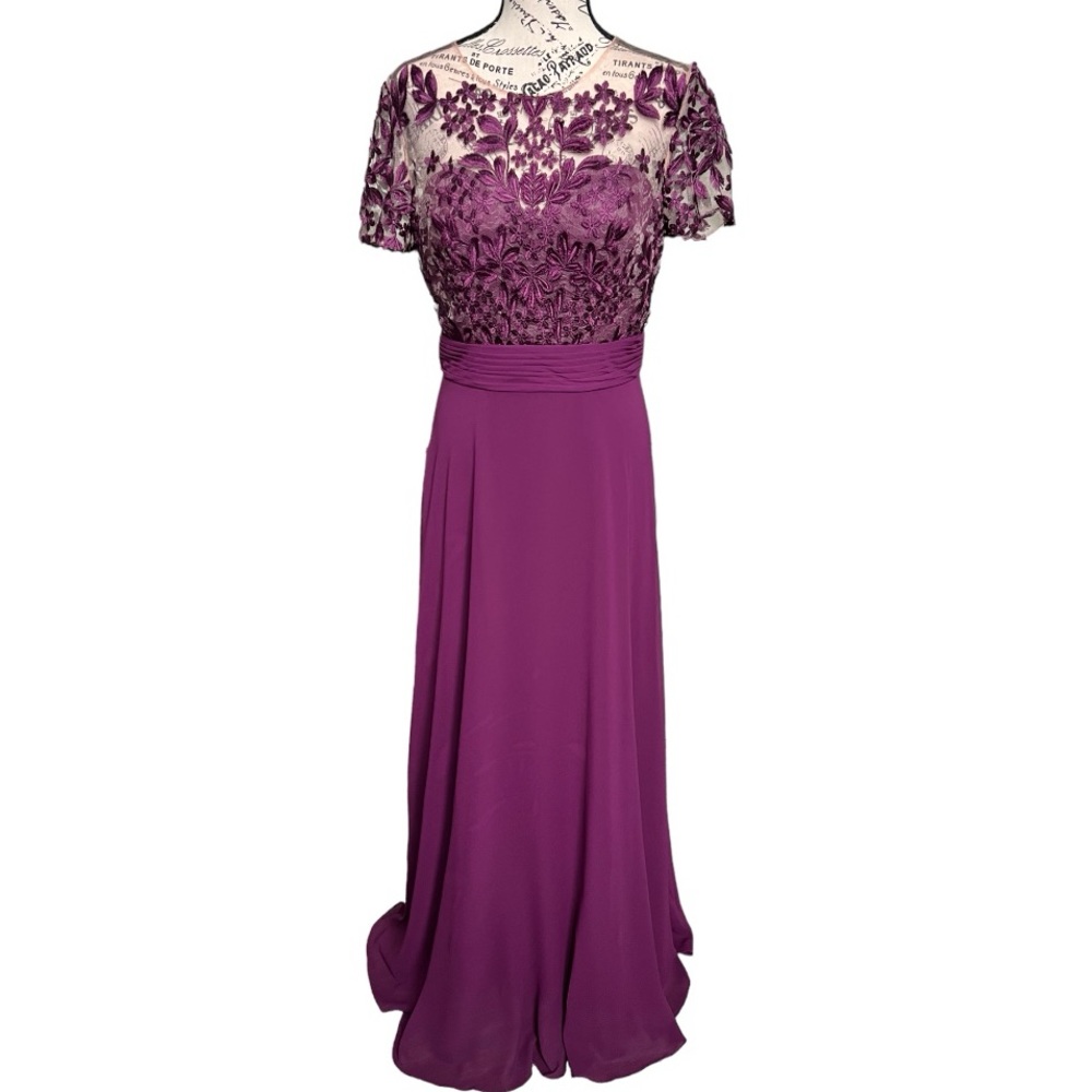 JS Collections Gown - Picture 4 of 15